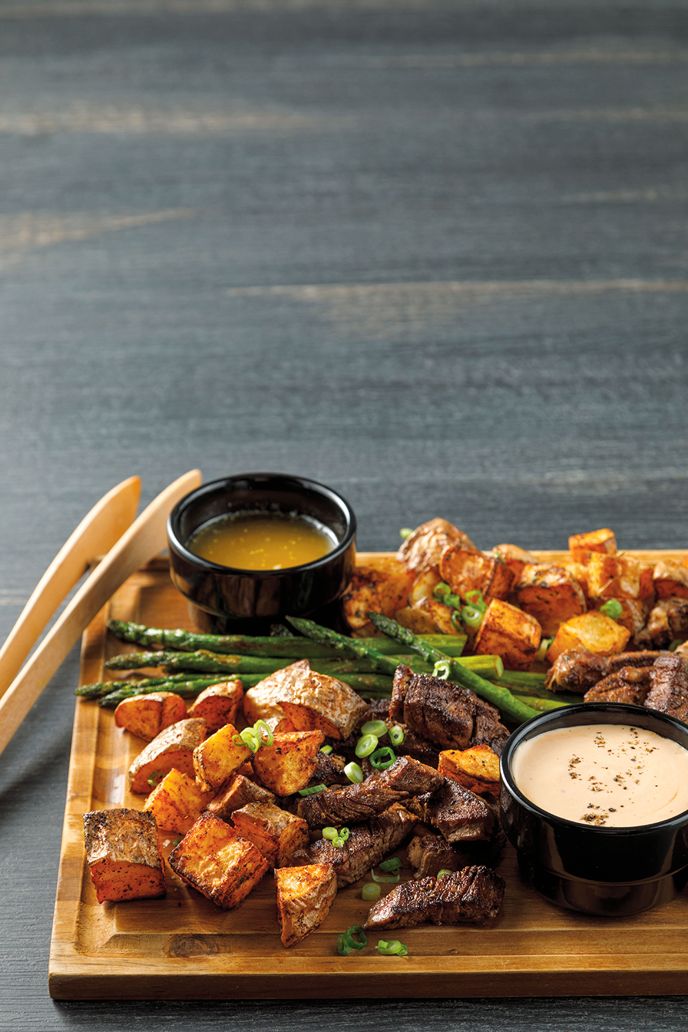 Planche steak-patates et beurre à l’ail